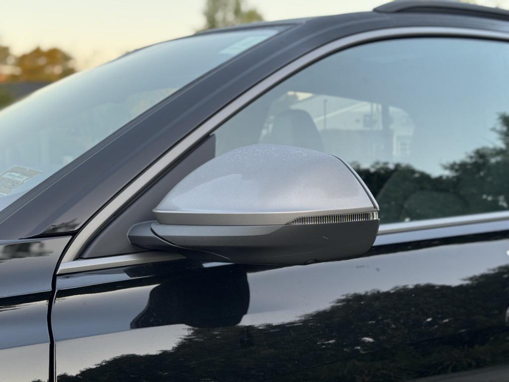 new 2025 Audi RS Q8 car, priced at $144,935