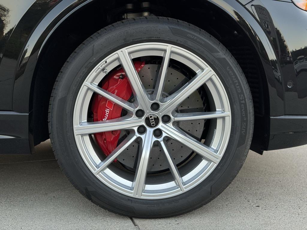 new 2025 Audi RS Q8 car, priced at $144,935