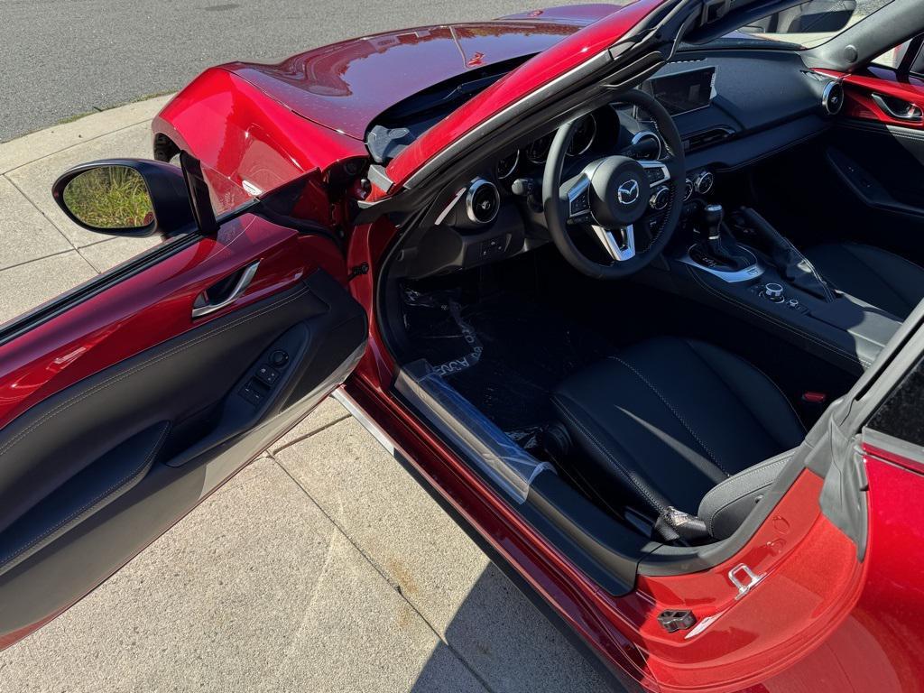 new 2025 Mazda MX-5 Miata RF car, priced at $41,065