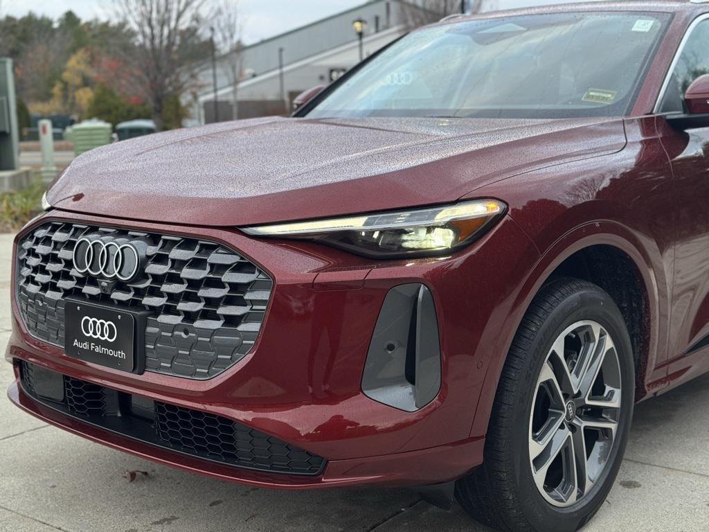 new 2025 Audi Q5 car, priced at $60,330