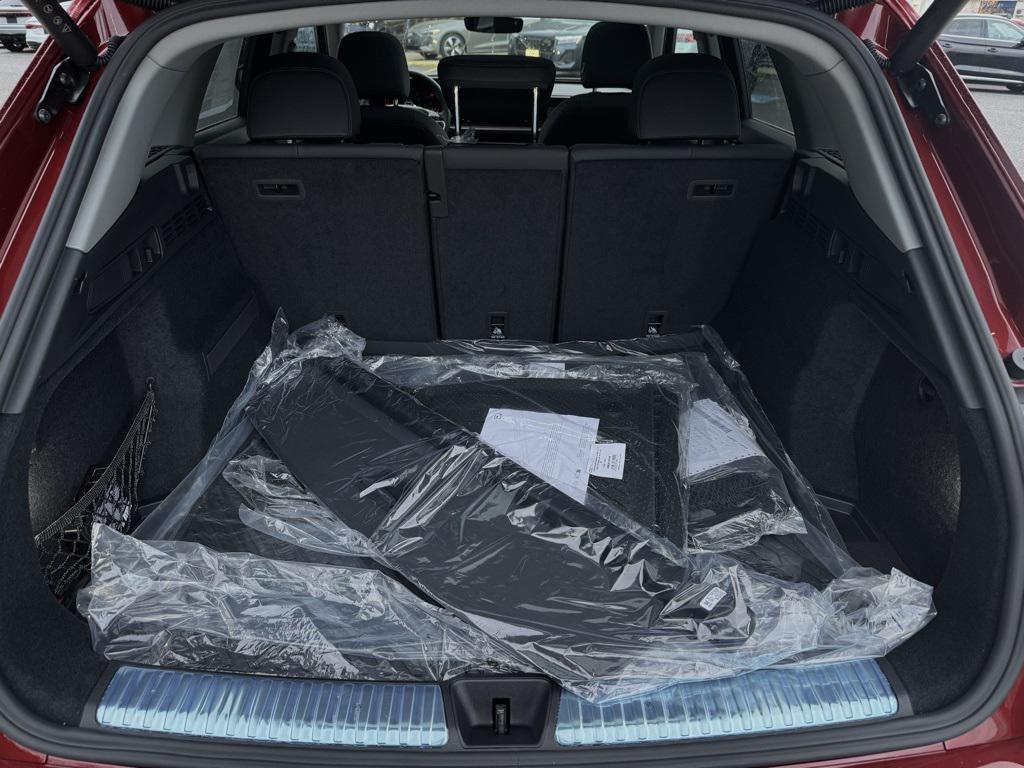 new 2025 Audi Q5 car, priced at $60,330