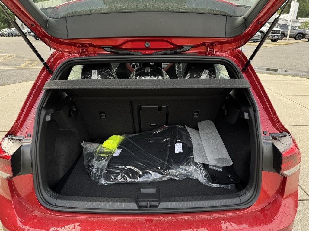 new 2025 Volkswagen Golf GTI car, priced at $40,540