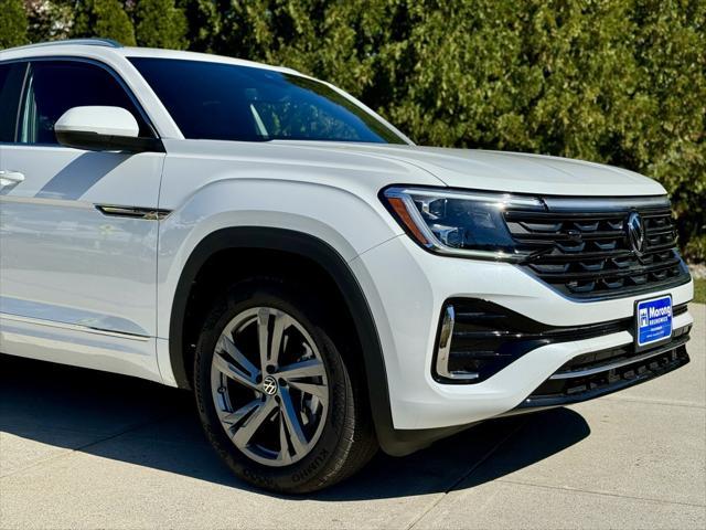 new 2024 Volkswagen Atlas Cross Sport car, priced at $52,396