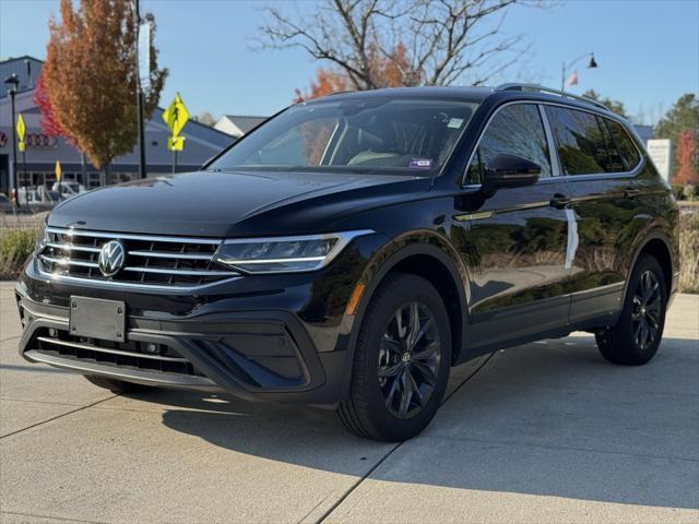 new 2024 Volkswagen Tiguan car, priced at $35,084