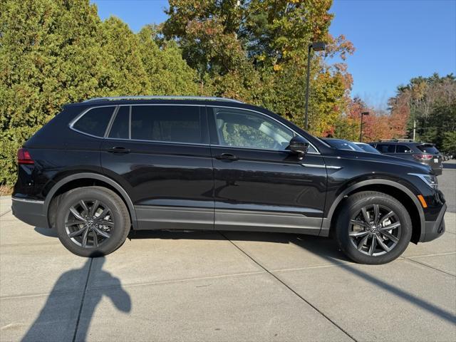 new 2024 Volkswagen Tiguan car, priced at $35,084