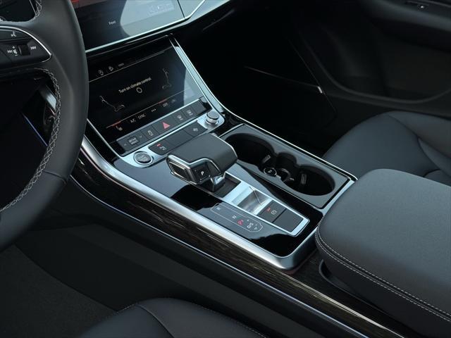 new 2025 Audi Q7 car, priced at $64,920