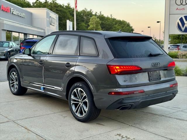new 2025 Audi Q7 car, priced at $64,920