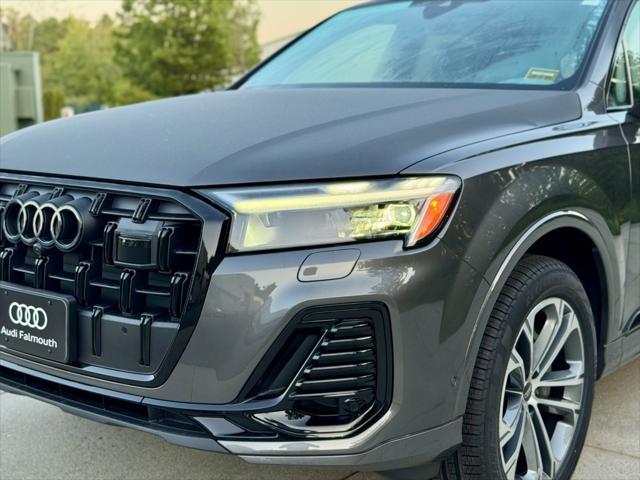 new 2025 Audi Q7 car, priced at $64,920