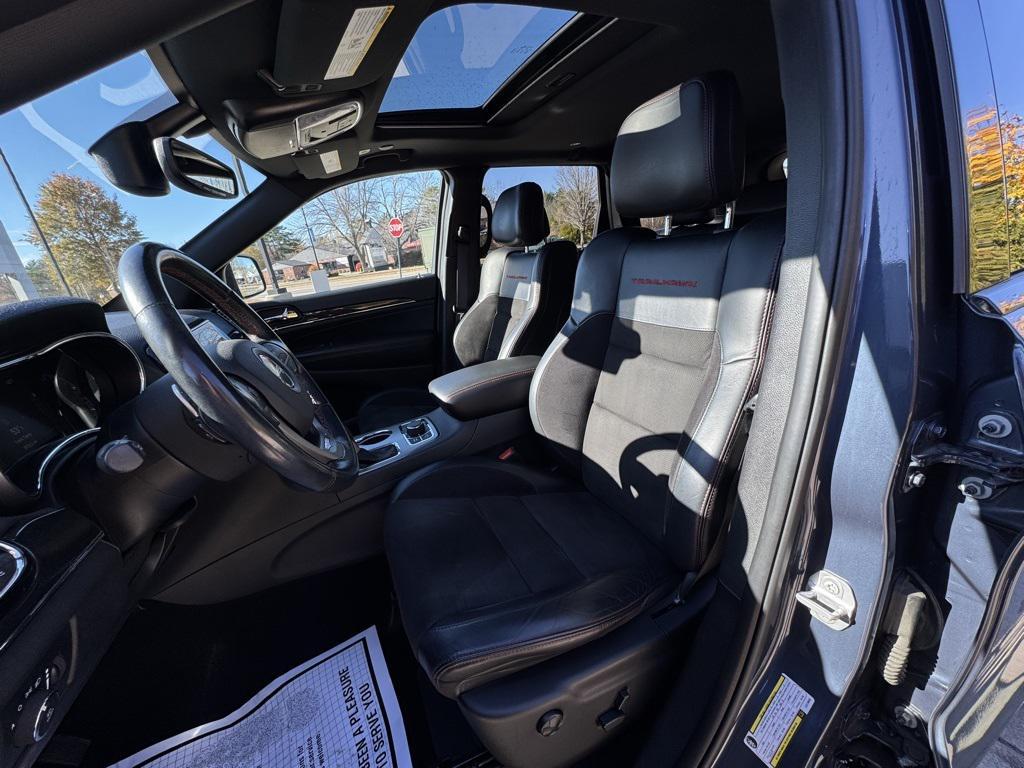 used 2020 Jeep Grand Cherokee car, priced at $23,587