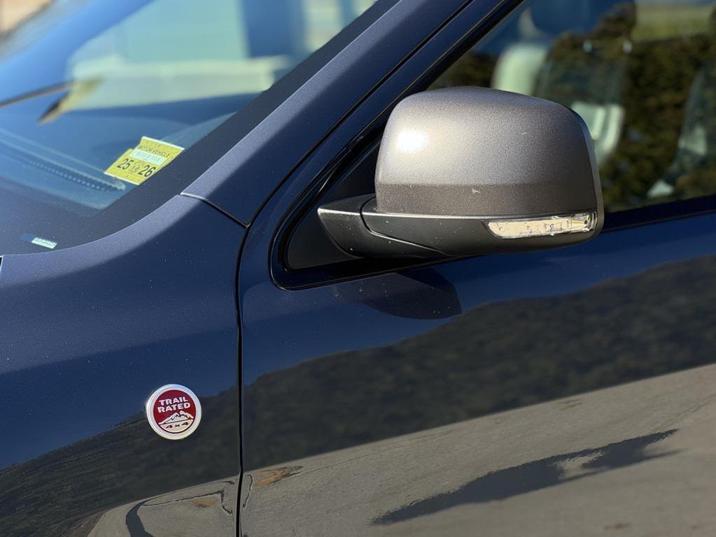 used 2020 Jeep Grand Cherokee car, priced at $23,587