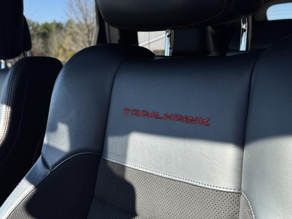 used 2020 Jeep Grand Cherokee car, priced at $23,587