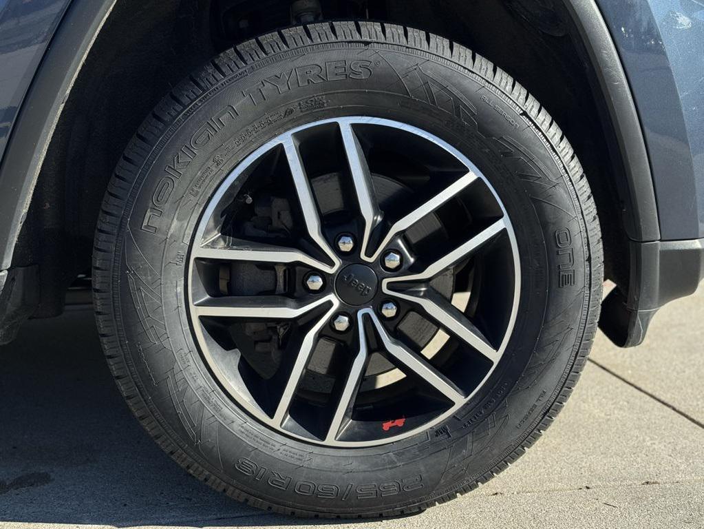 used 2020 Jeep Grand Cherokee car, priced at $23,587