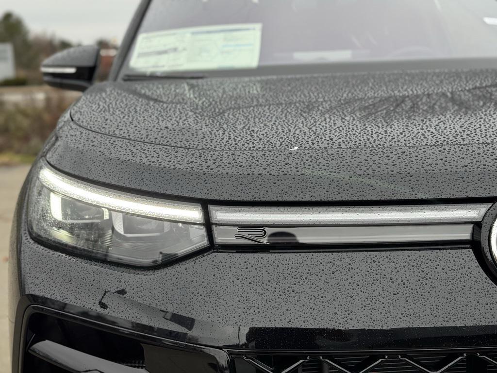 new 2026 Volkswagen Tiguan car, priced at $44,460