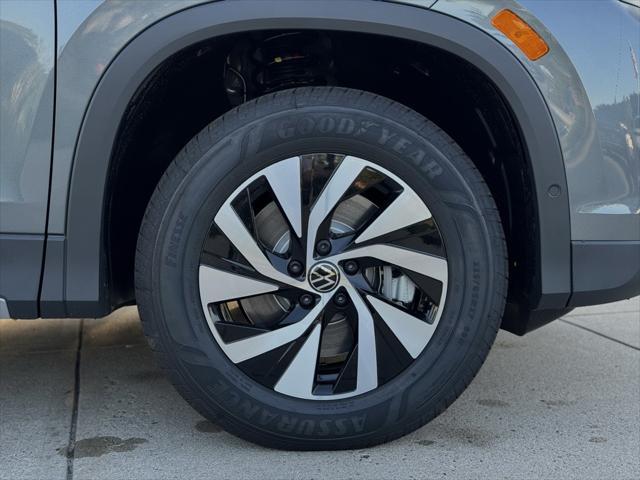 new 2025 Volkswagen Tiguan car, priced at $32,826