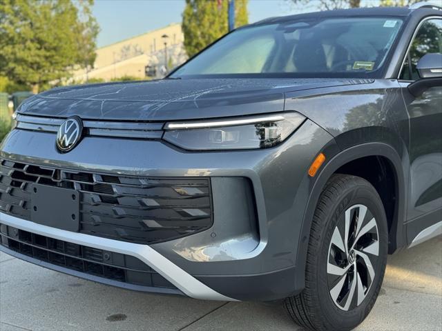 new 2025 Volkswagen Tiguan car, priced at $32,826