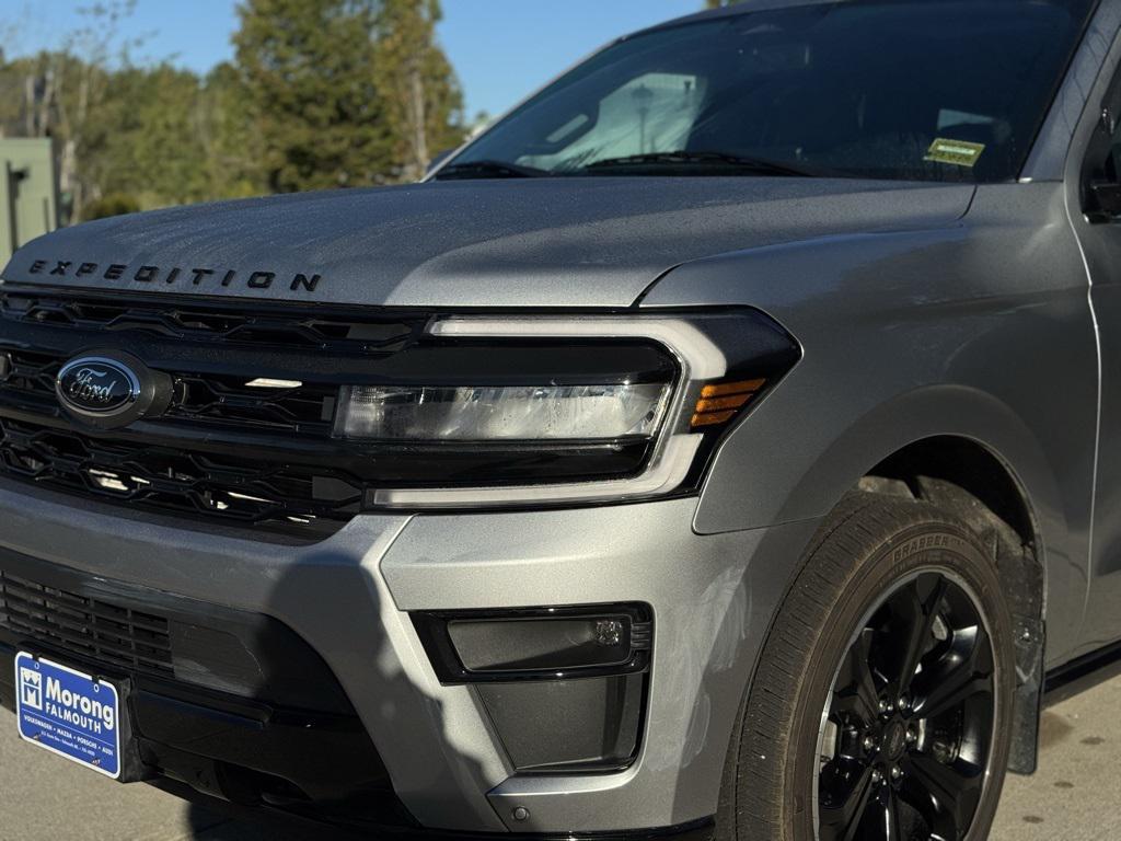 used 2024 Ford Expedition car, priced at $62,896
