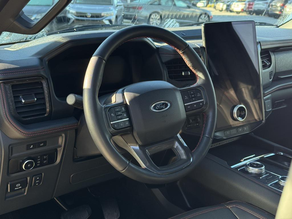 used 2024 Ford Expedition car, priced at $62,896