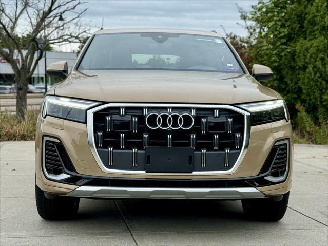 new 2025 Audi Q7 car, priced at $75,415