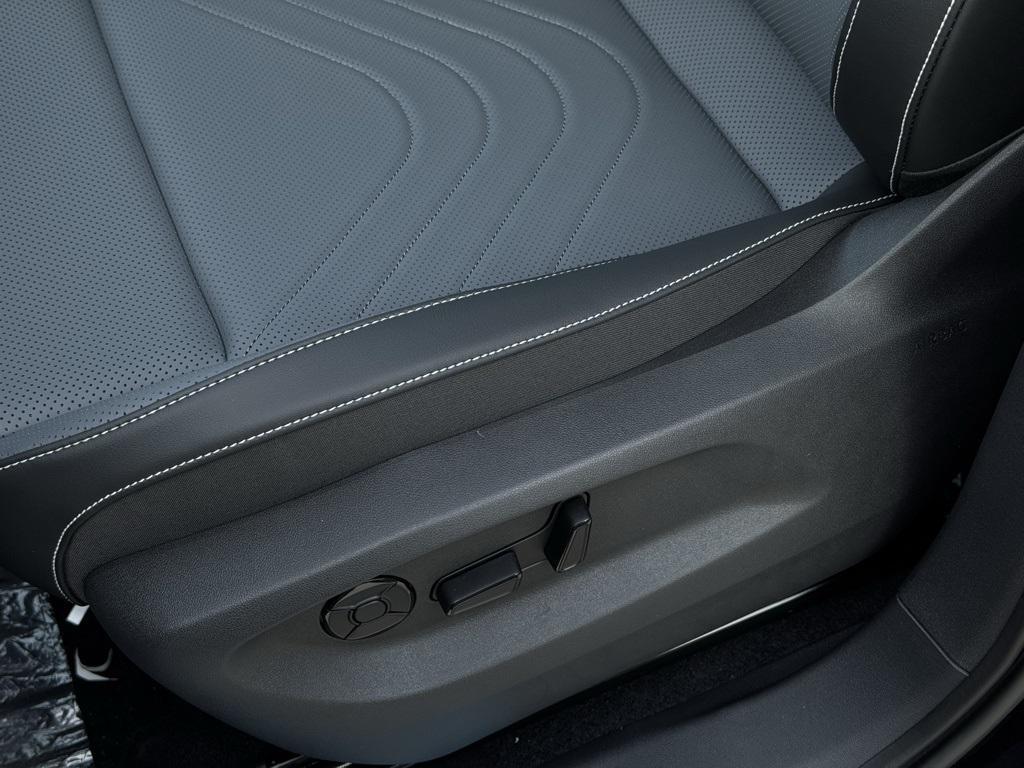 new 2025 Volkswagen Tiguan car, priced at $36,826