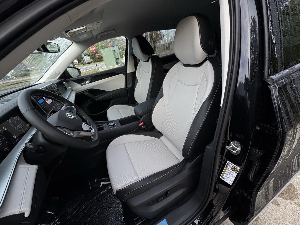 new 2025 Volkswagen Tiguan car, priced at $36,377