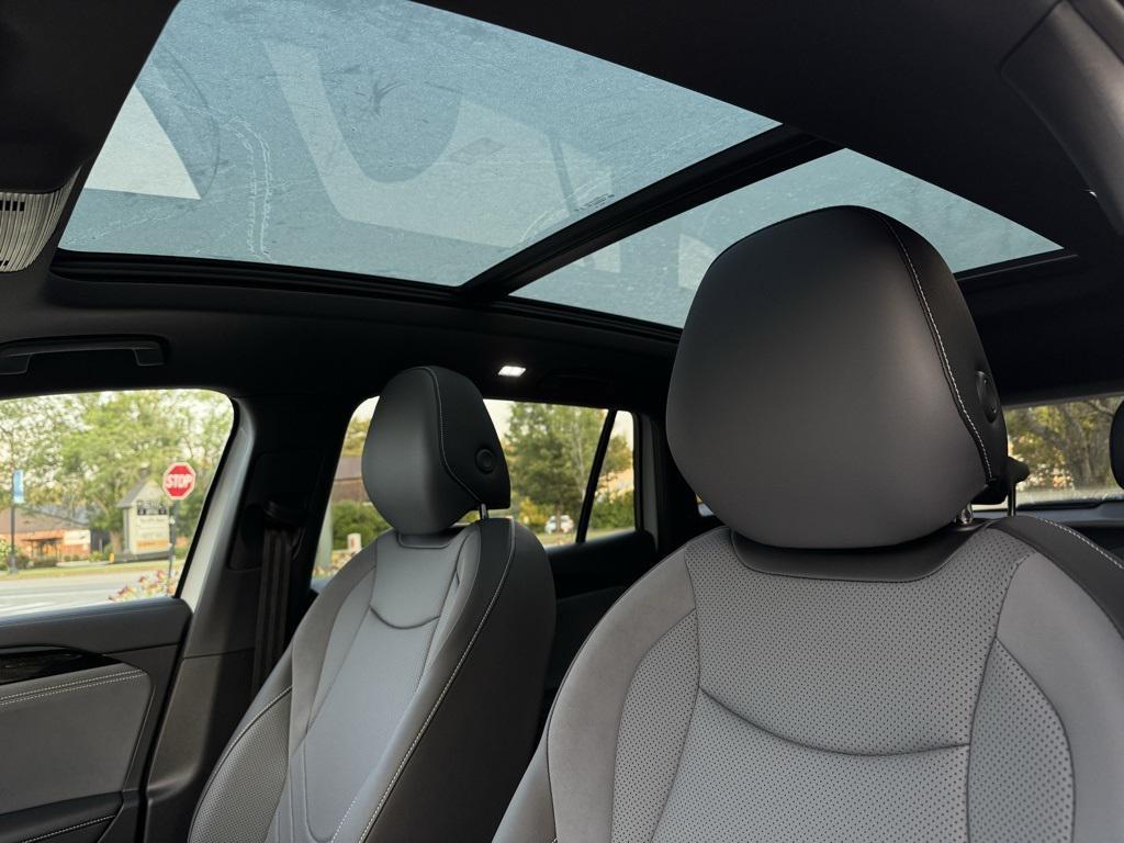 new 2025 Volkswagen Tiguan car, priced at $39,636