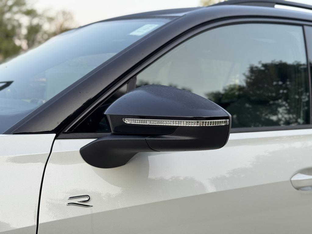 new 2025 Volkswagen Tiguan car, priced at $39,636