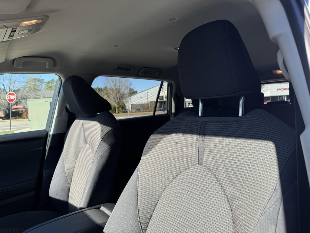 used 2022 Toyota Highlander car, priced at $28,998