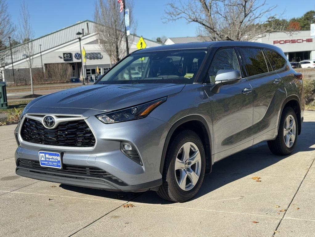 used 2022 Toyota Highlander car, priced at $28,998