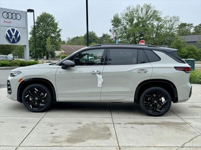 new 2025 Volkswagen Tiguan car, priced at $39,181