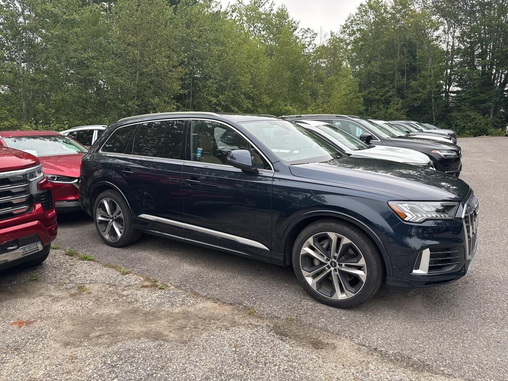 used 2023 Audi Q7 car