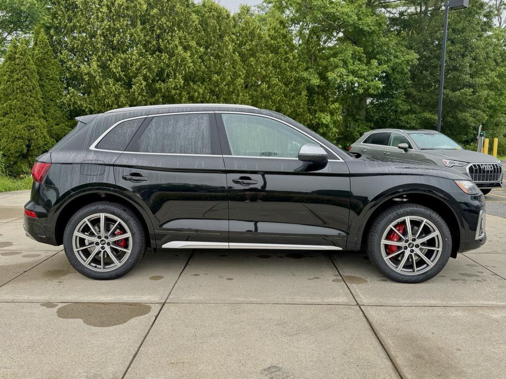 new 2025 Audi SQ5 car, priced at $68,680