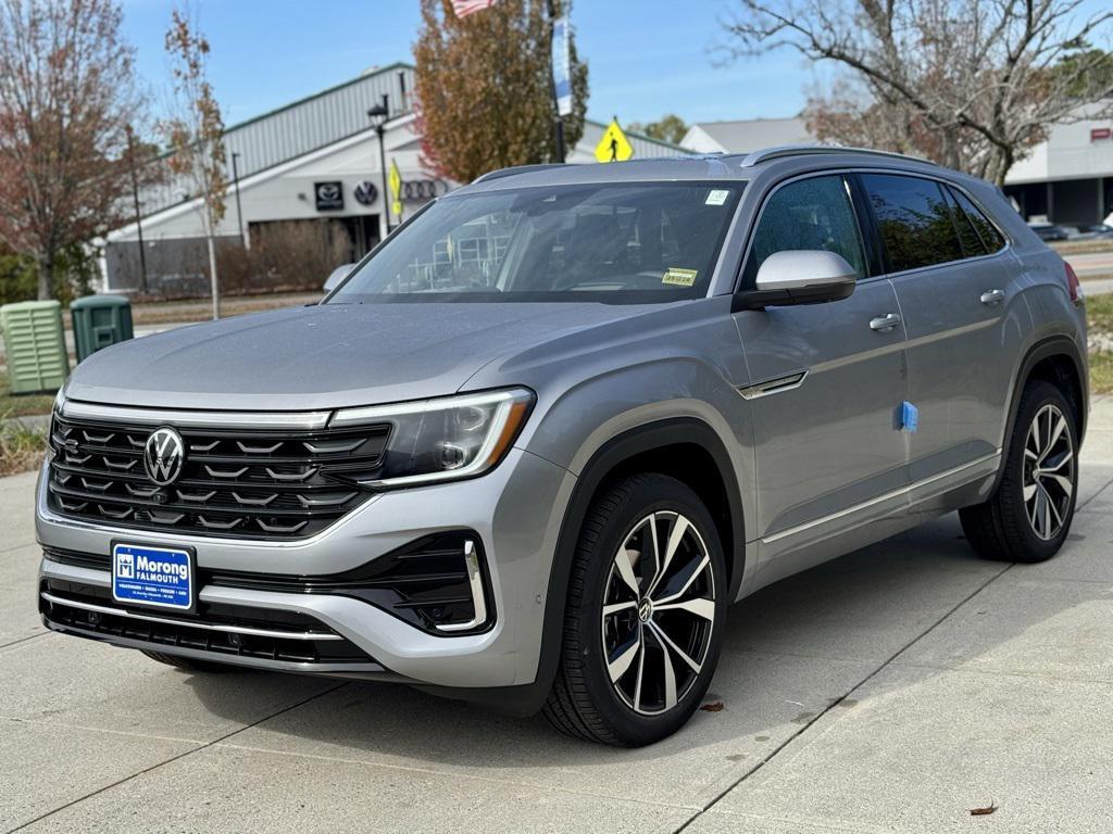 new 2026 Volkswagen Atlas Cross Sport car, priced at $56,176