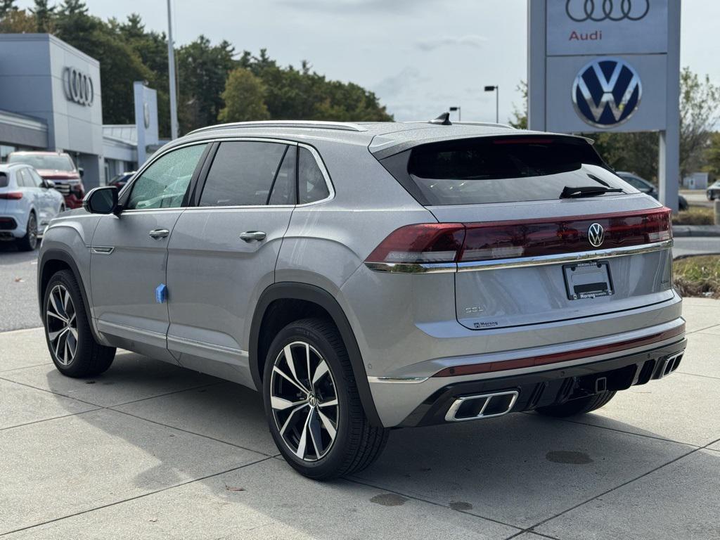 new 2026 Volkswagen Atlas Cross Sport car, priced at $56,176