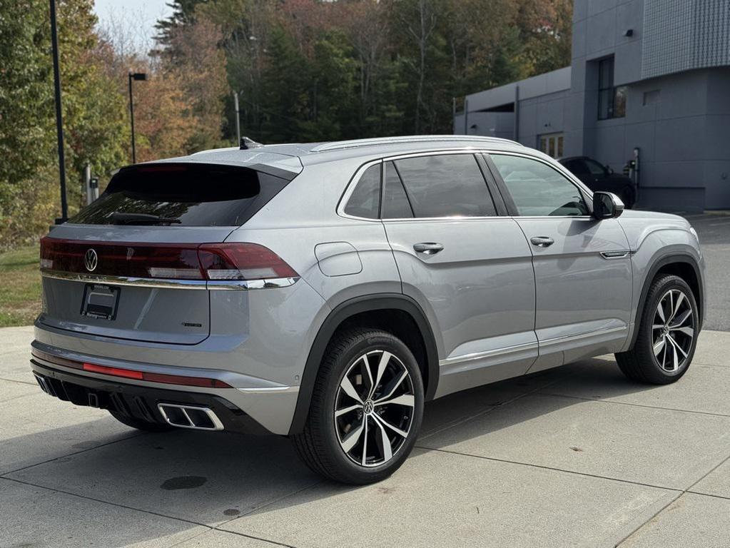 new 2026 Volkswagen Atlas Cross Sport car, priced at $56,176