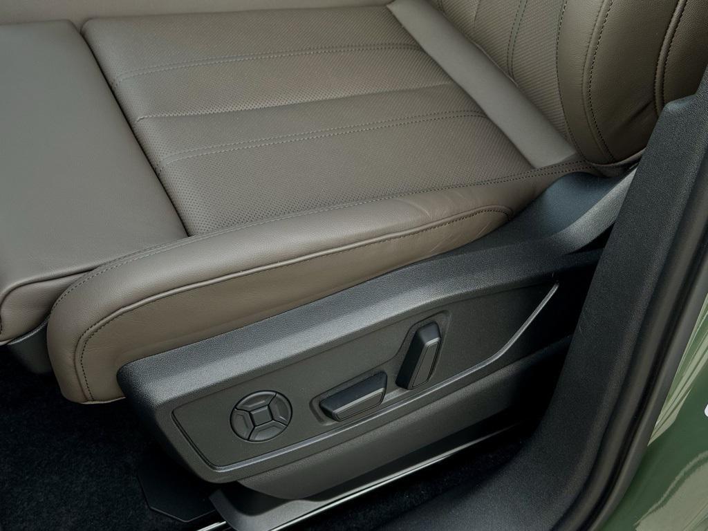 new 2025 Audi Q5 car, priced at $61,430