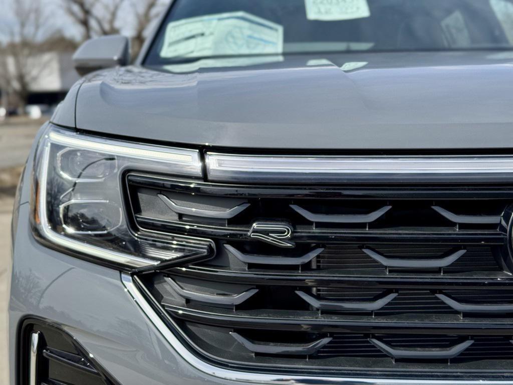 new 2025 Volkswagen Atlas Cross Sport car, priced at $55,286