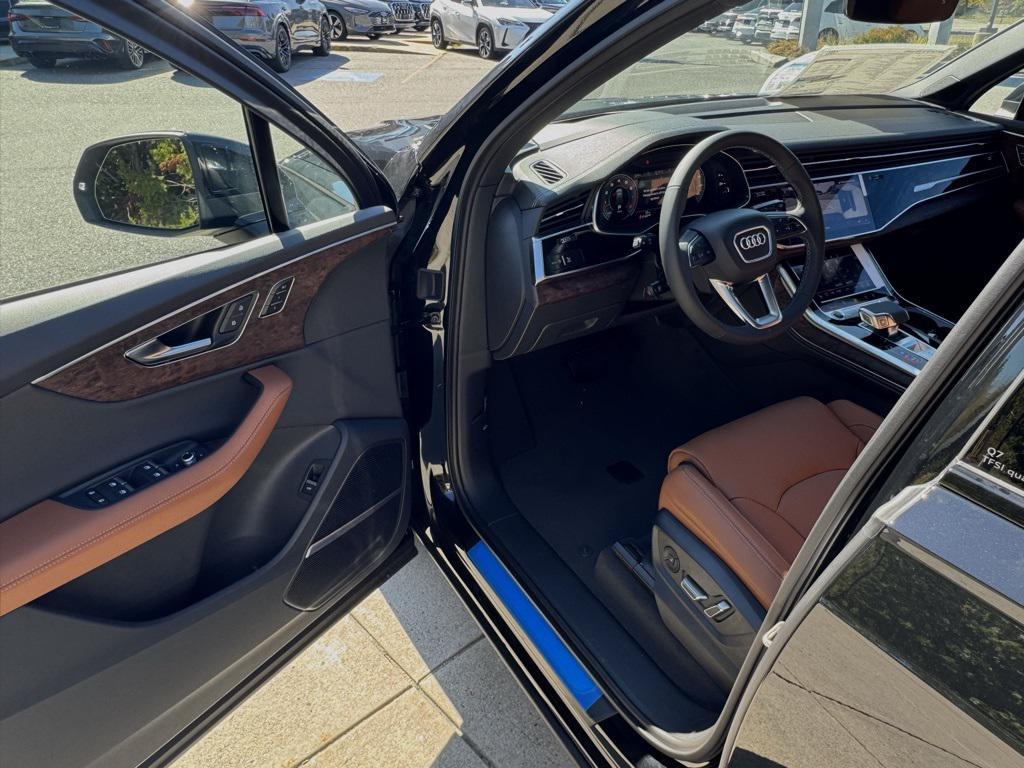 new 2026 Audi Q7 car, priced at $82,145