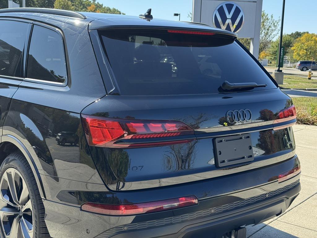 new 2026 Audi Q7 car, priced at $82,145