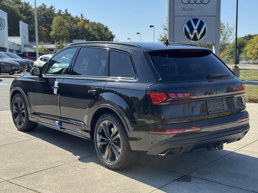new 2026 Audi Q7 car, priced at $82,145