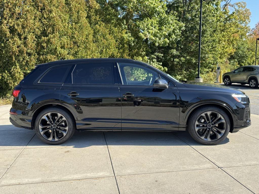 new 2026 Audi Q7 car, priced at $82,145