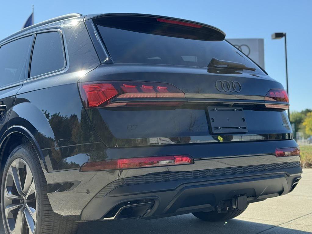 new 2026 Audi Q7 car, priced at $82,145