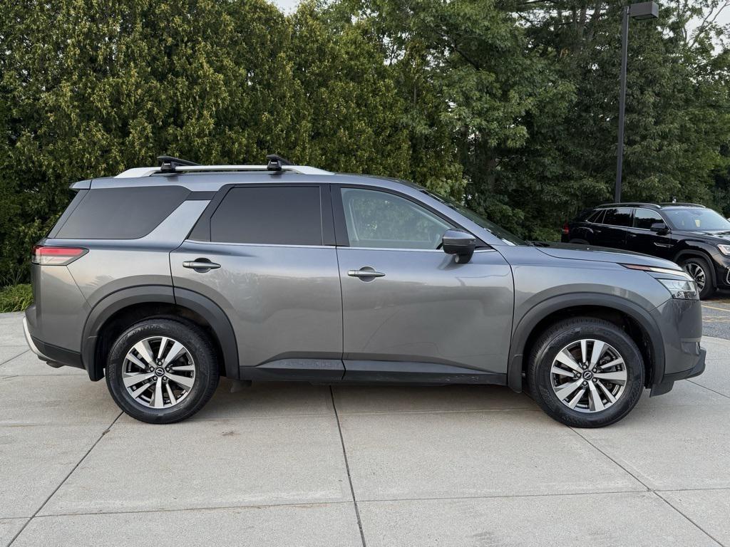 used 2022 Nissan Pathfinder car, priced at $30,000