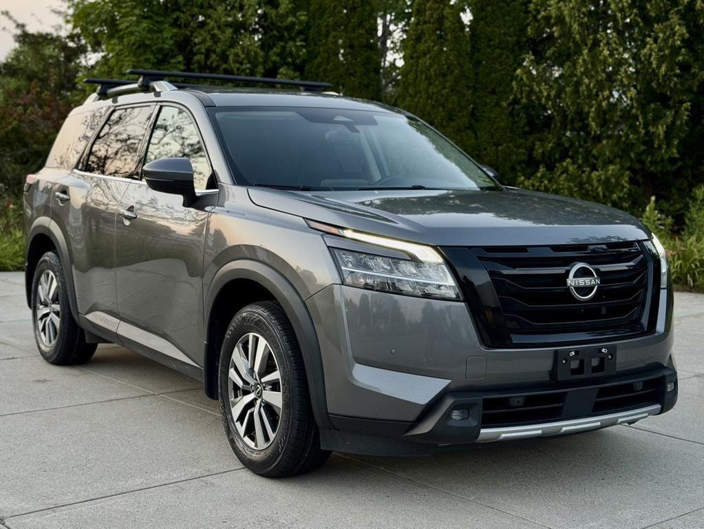 used 2022 Nissan Pathfinder car, priced at $30,000