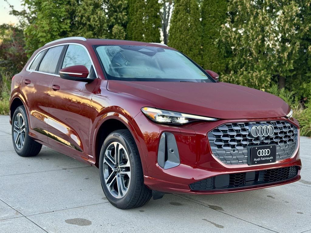 new 2025 Audi Q5 car, priced at $60,630