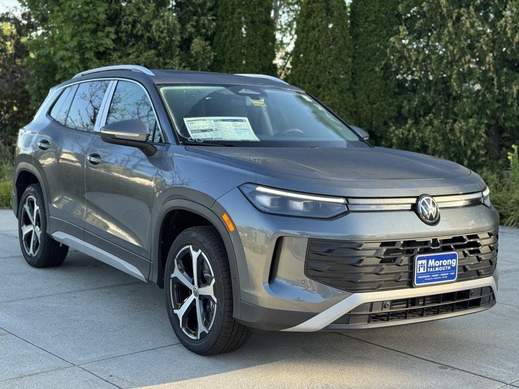 new 2025 Volkswagen Tiguan car, priced at $36,776