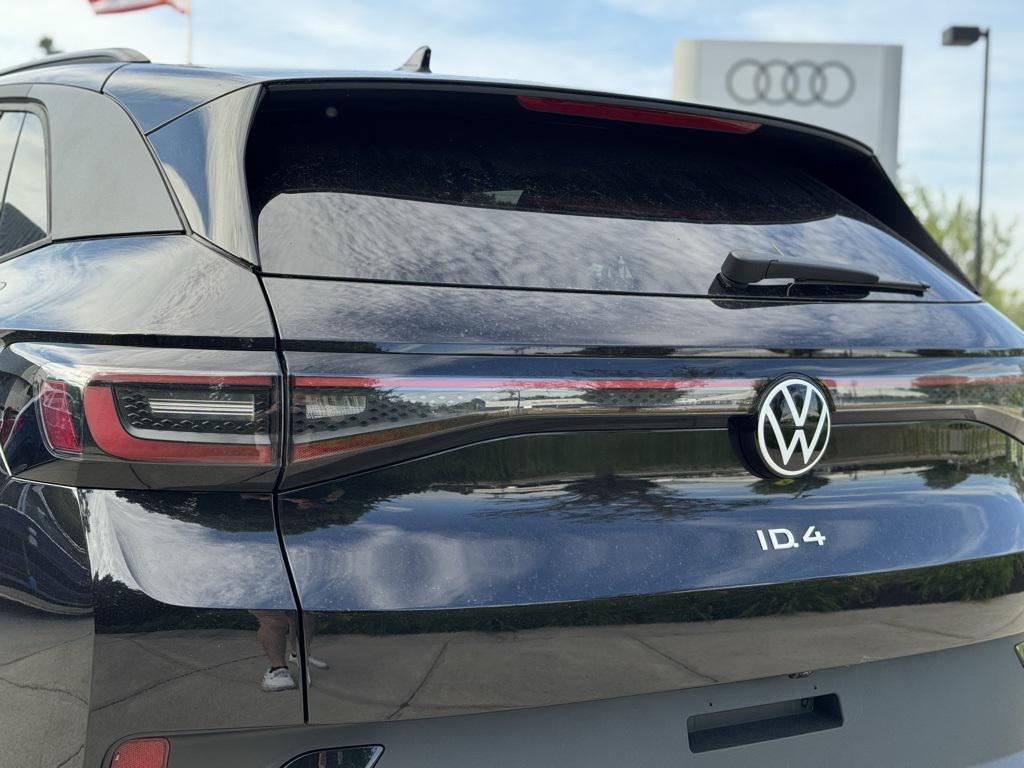new 2025 Volkswagen ID.4 car, priced at $51,186