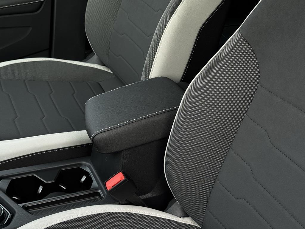 new 2025 Volkswagen Taos car, priced at $32,626