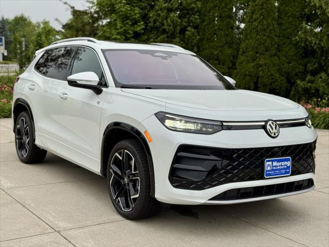 new 2025 Volkswagen Tiguan car, priced at $42,041