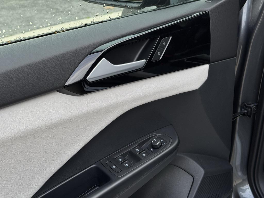 new 2025 Volkswagen Taos car, priced at $28,526