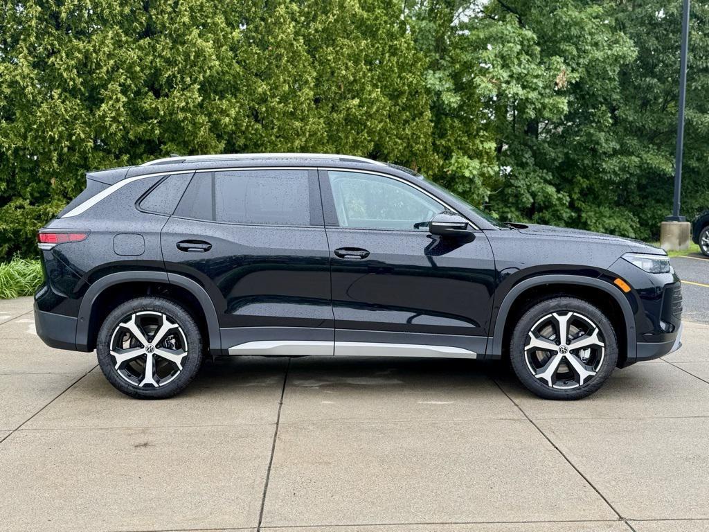 new 2025 Volkswagen Tiguan car, priced at $35,520